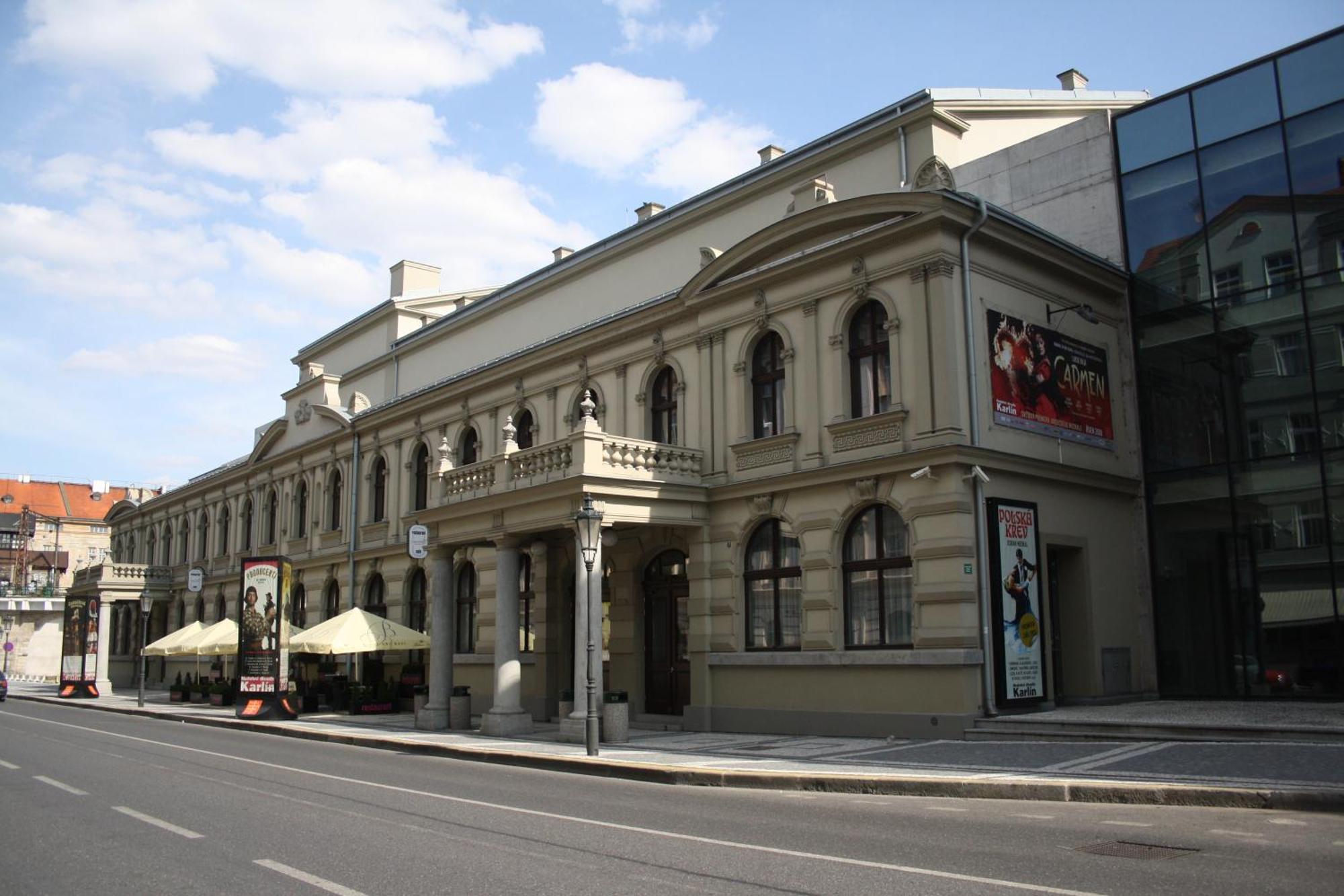 Apartments With Large Balcony, Parking Praag Buitenkant foto