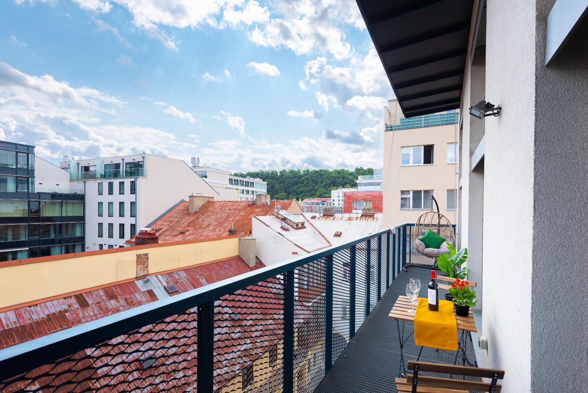 Apartments With Large Balcony, Parking Praag Buitenkant foto