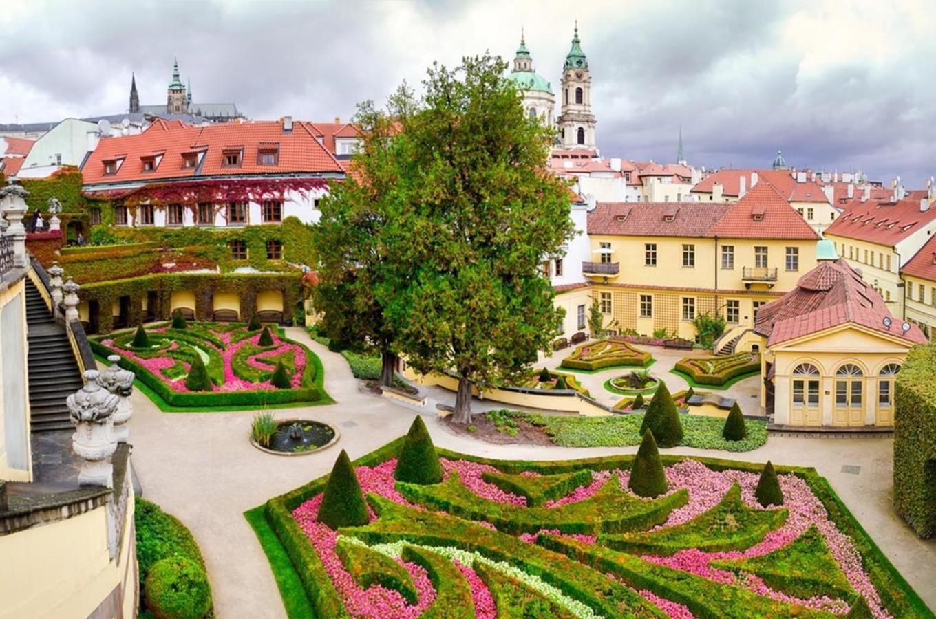 Apartments With Large Balcony, Parking Praag Buitenkant foto