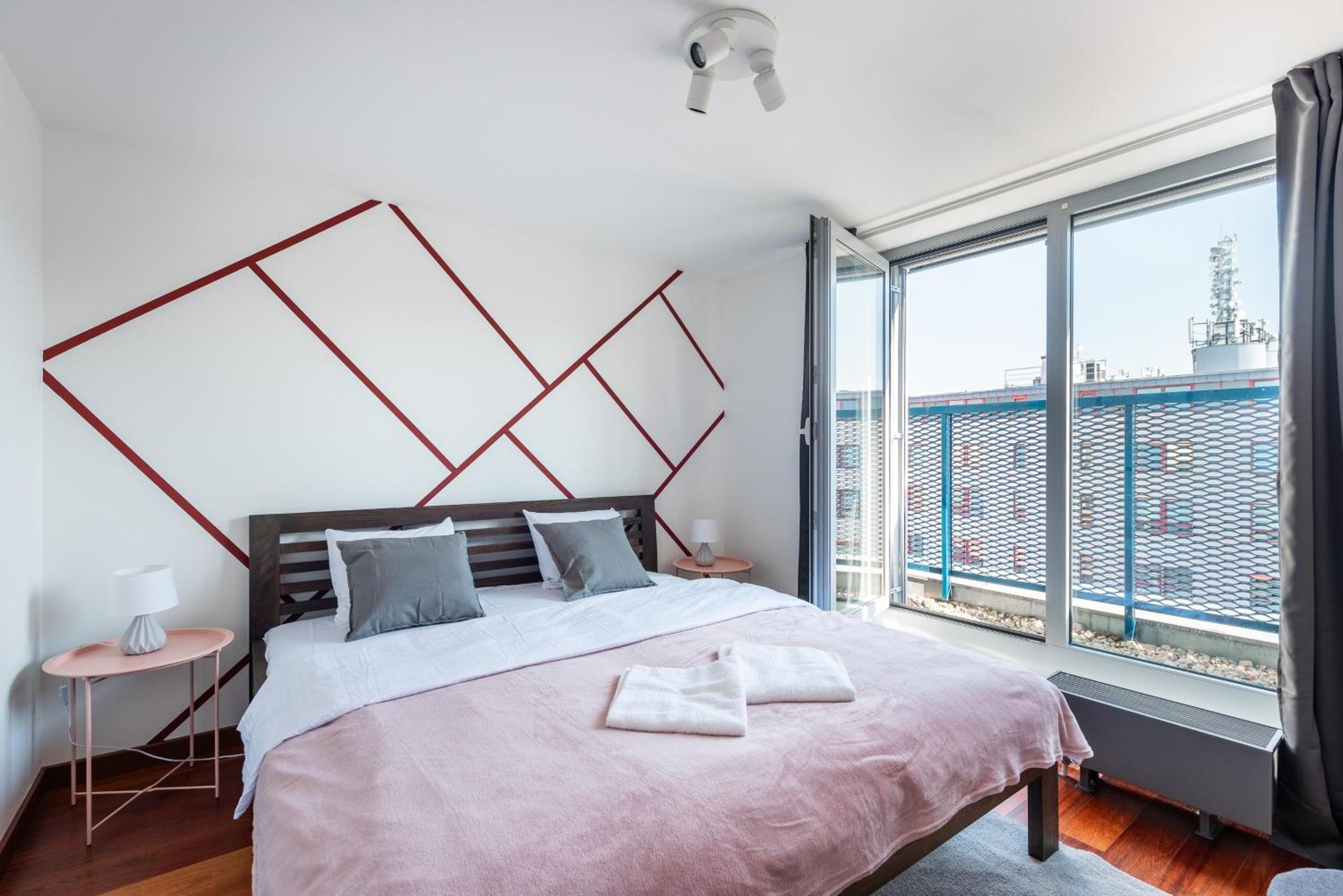 Apartments With Large Balcony, Parking Praag Buitenkant foto