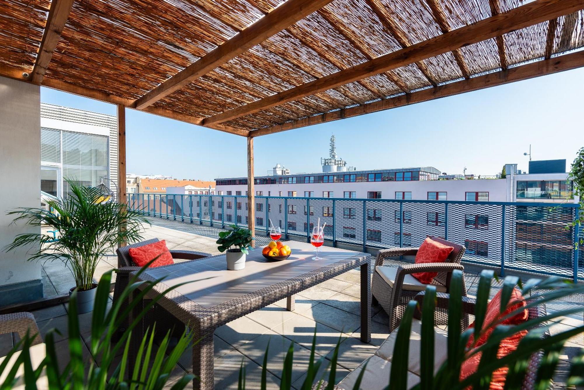 Apartments With Large Balcony, Parking Praag Buitenkant foto